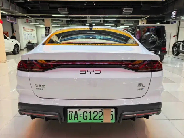 BYD Qin L — Фото автомобиля 4