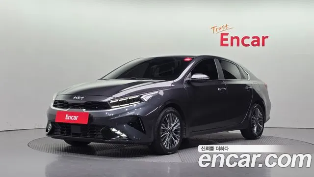 Фотография автомобиля — Kia K3 Generation 2