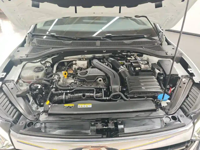 Volkswagen Sagitar — Фото автомобиля 10