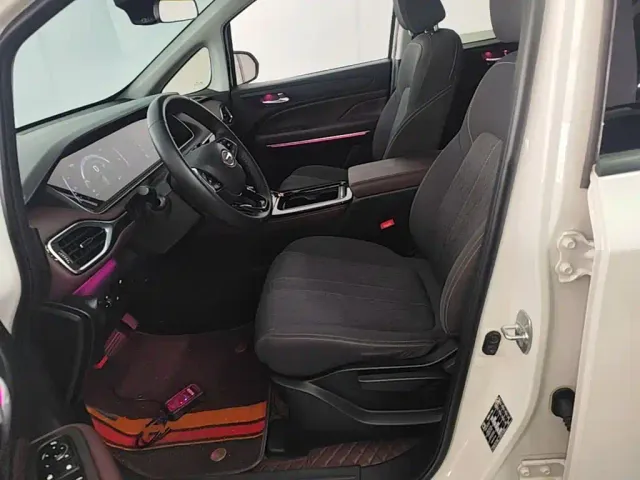 GAC Trumpchi M6 — Фото автомобиля 14
