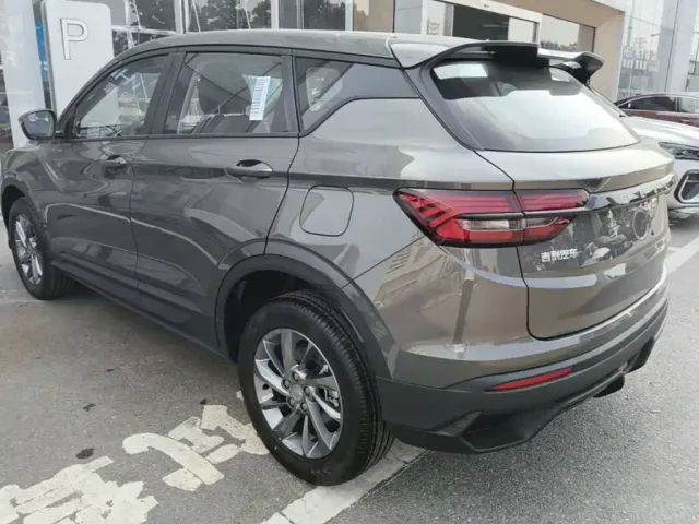 Geely Binyue — Фото автомобиля 4
