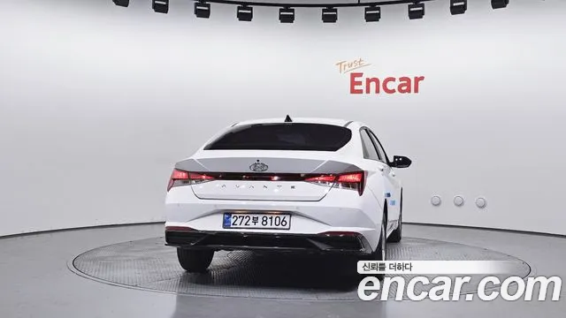 Hyundai AVANTE Avante (CN7) — Фото автомобиля 4