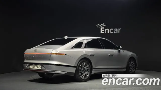 Hyundai Grandeur Grandeur (GN7) 3.5 LPG 2WD (Такси) — Фото автомобиля 2