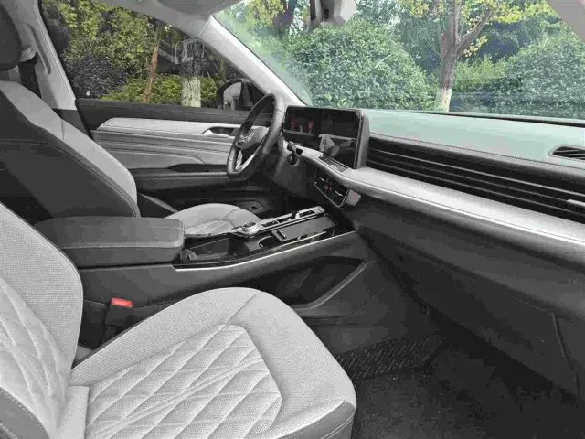 Volkswagen Talagon — Фото автомобиля 11