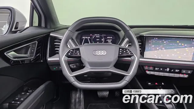 Audi Q4 e-tron — Фото автомобиля 26