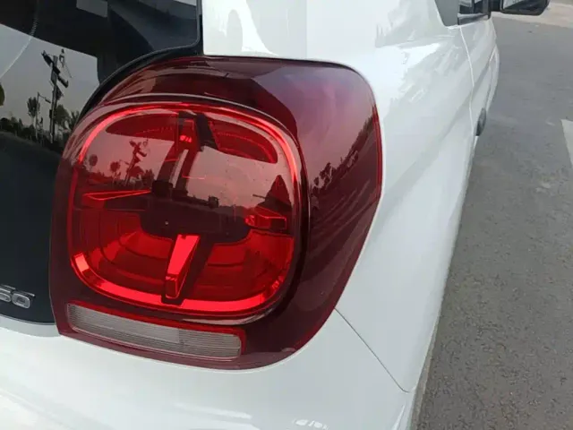 Roewe Clever — Фото автомобиля 7