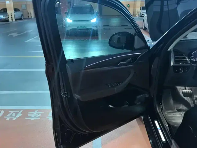 BMW X3 — Фото автомобиля 7