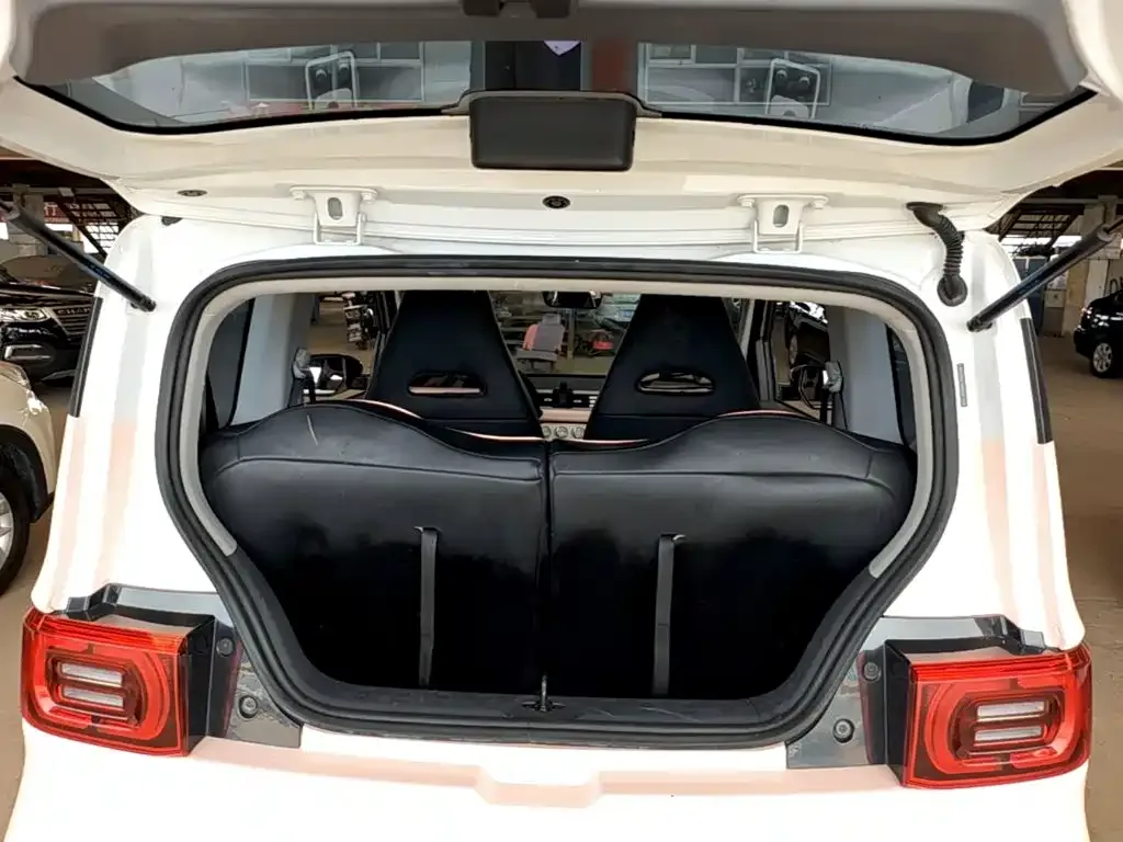 Wuling Motors Hongguang MINIEV 2022 Macaron Premium LFP — Фото автомобиля 18