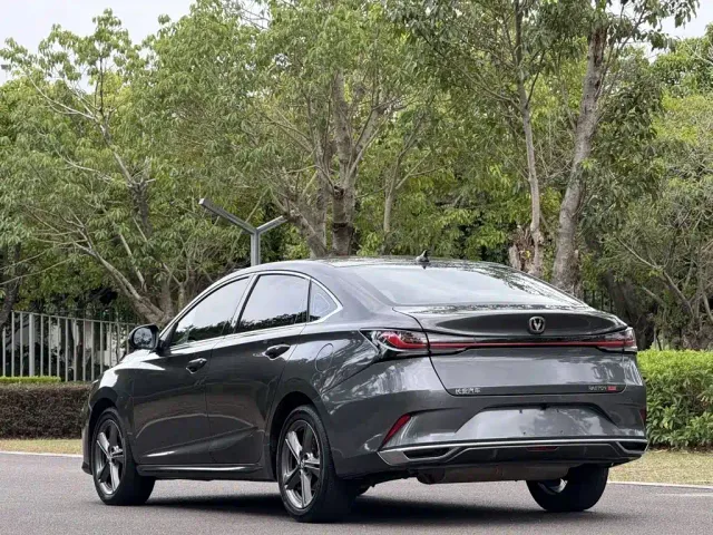 Changan Raeton Plus — Фото автомобиля 4