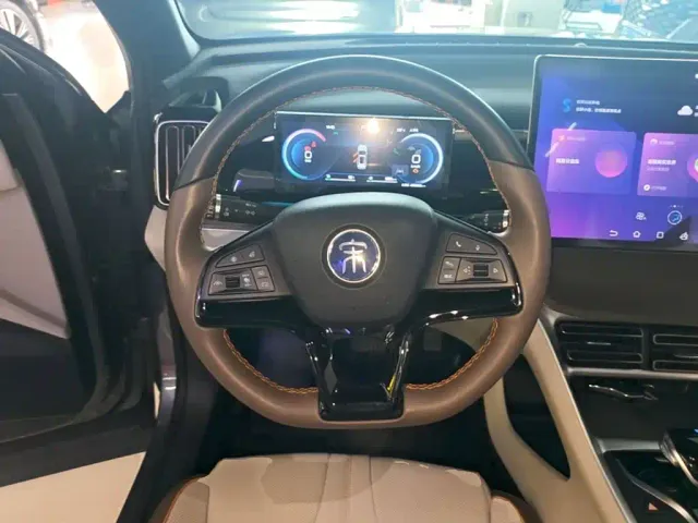 BYD Song Pro — Фото автомобиля 10
