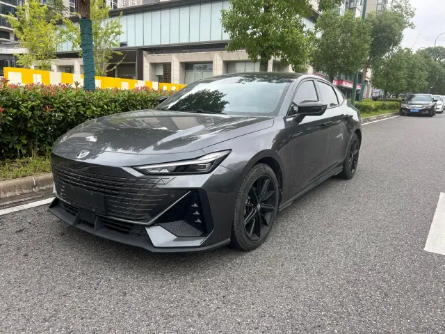 Фотография автомобиля — Changan UNI-V