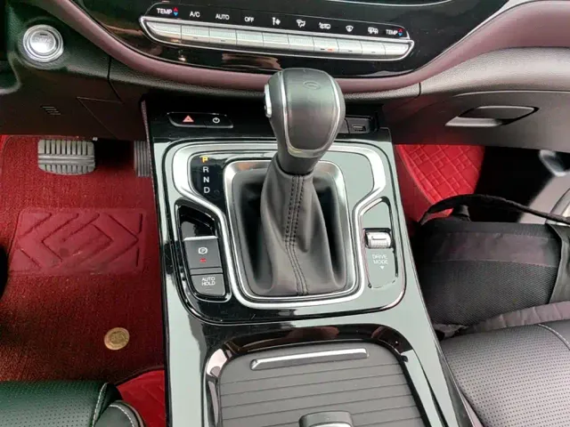 GAC Trumpchi M6 — Фото автомобиля 13