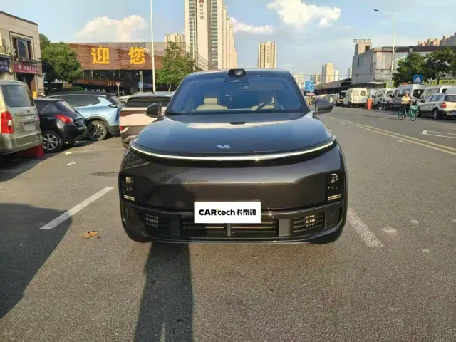 Li Auto L9 — Фото автомобиля 2