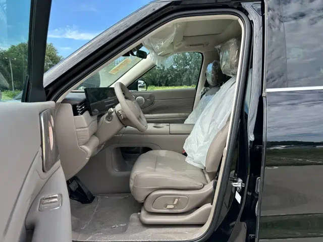 IM Motors LS9 — Фото автомобиля 9