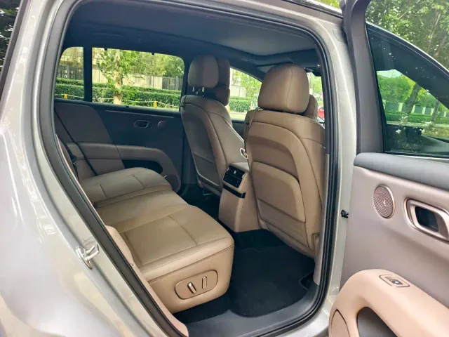Li Auto i6 — Фото автомобиля 10
