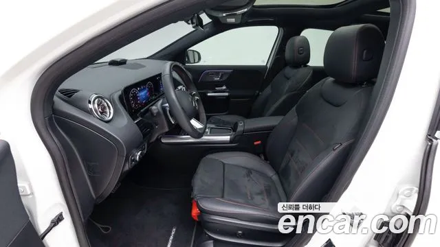 Mercedes-Benz GLA-Class H247 — Фото автомобиля 14