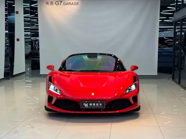 Ferrari F8 — Фото автомобиля 2