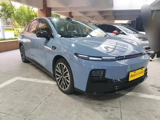 Leapmotor B01 — Фото автомобиля 6