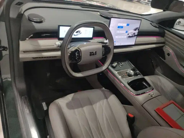 Geely Galaxy Xingyao 8 — Фото автомобиля 5