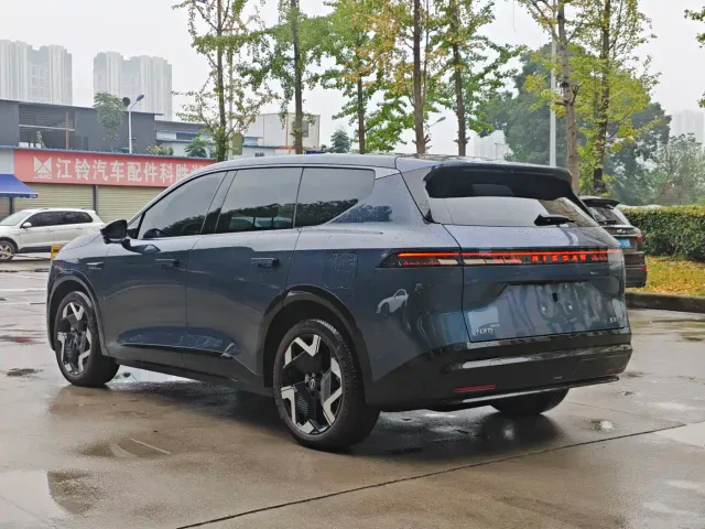 Nissan NX8 — Фото автомобиля 7