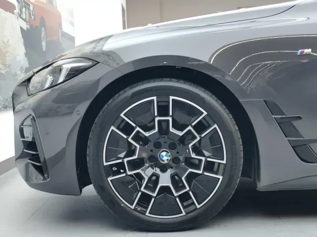 BMW 4 Series — Фото автомобиля 8