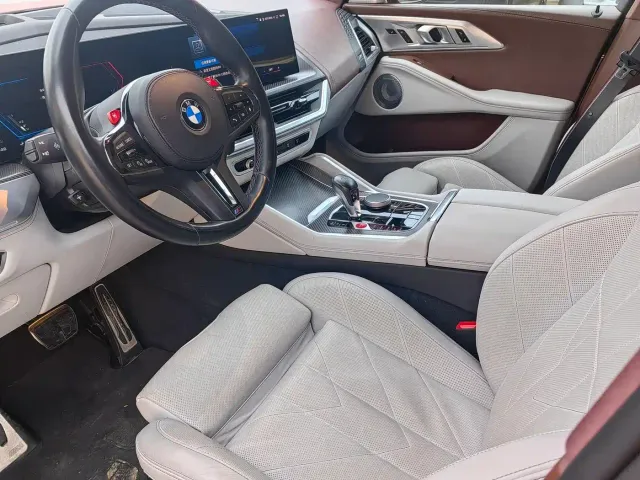 BMW XM — Фото автомобиля 10