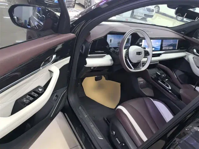 Geely Xingyue L — Фото автомобиля 15