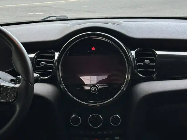MINI Hatch — Фото автомобиля 14