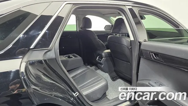 Hyundai Grandeur GN7 — Фото автомобиля 17