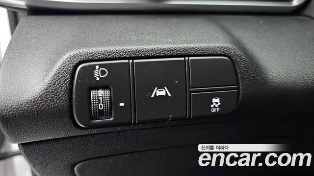Hyundai AVANTE Avante (CN7) — Фото автомобиля 13