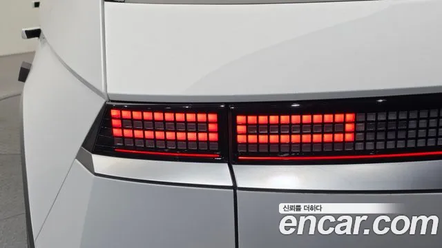 Hyundai Ioniq 5 — Фото автомобиля 8