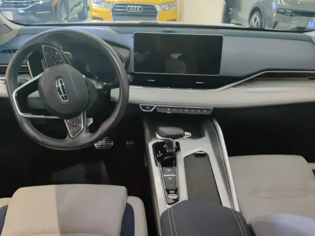 Geely Xingrui — Фото автомобиля 12