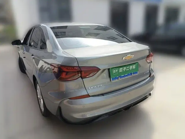 Chevrolet Monza — Фото автомобиля 23