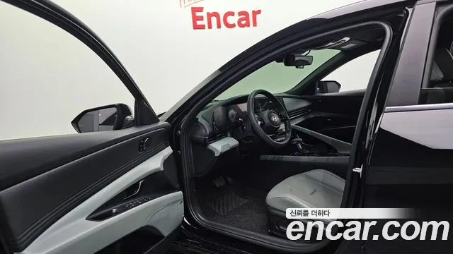 Hyundai Avante CN7 — Фото автомобиля 10