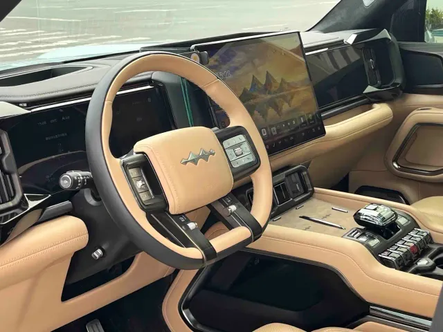 BYD FangChengBao Leopard 8 — Фото автомобиля 13