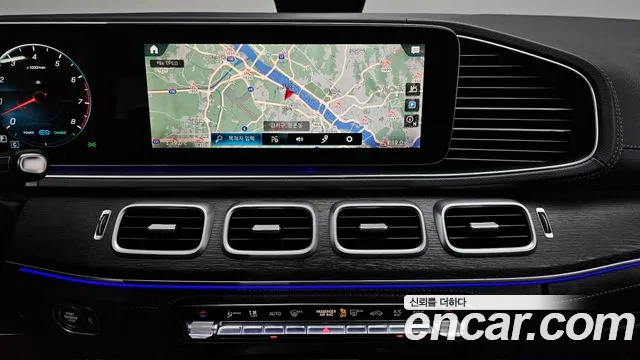 Mercedes-Benz GLE-Class — Фото автомобиля 12