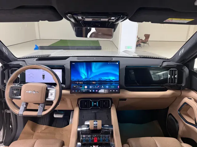 BYD FangChengBao Leopard 8 — Фото автомобиля 10