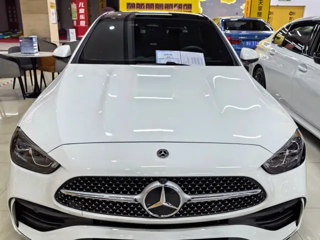 Mercedes-Benz C-Class — Фото автомобиля 2