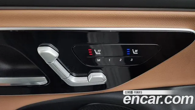 Mercedes-Benz E-Class — Фото автомобиля 29