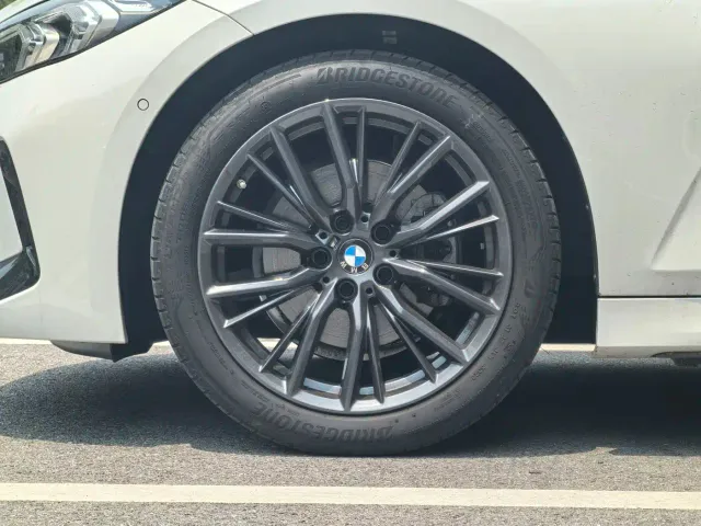 BMW 3 Series — Фото автомобиля 6