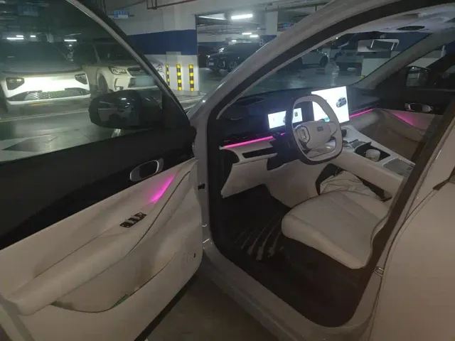 Geely Galaxy E5 — Фото автомобиля 12