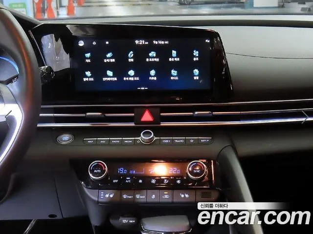 Hyundai Avante CN7 — Фото автомобиля 11