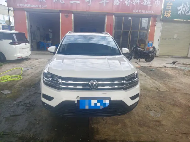 Volkswagen Tharu — Фото автомобиля 2