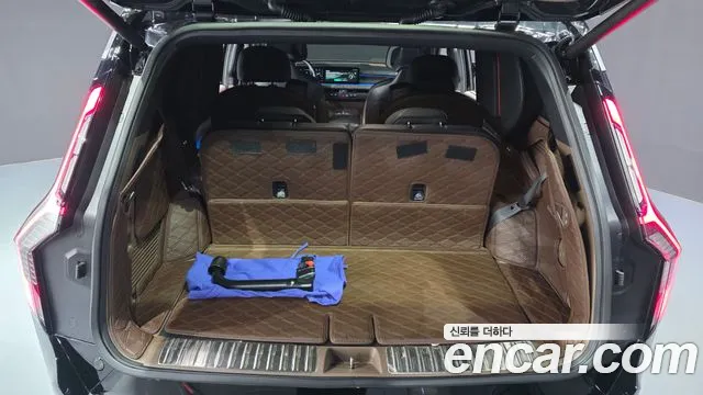 Kia EV9 — Фото автомобиля 26