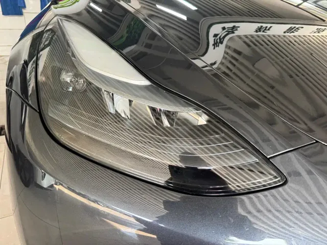 Tesla Model Y — Фото автомобиля 4