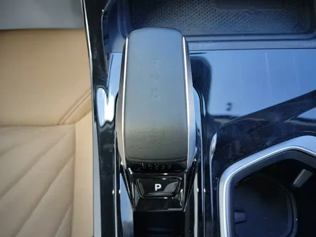 Geely Boyue L — Фото автомобиля 13