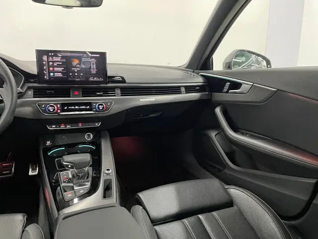 Audi A4L — Фото автомобиля 8