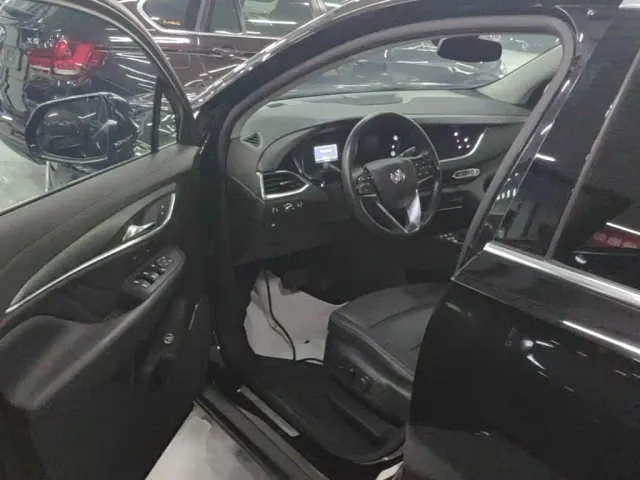 Buick Enclave — Фото автомобиля 15