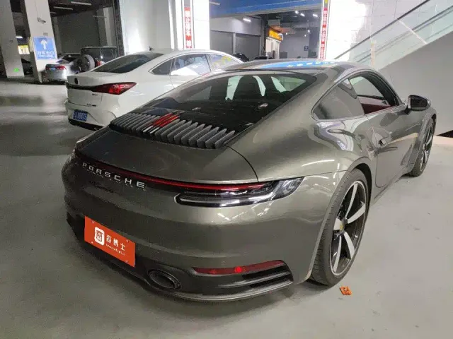 Porsche 911 — Фото автомобиля 7