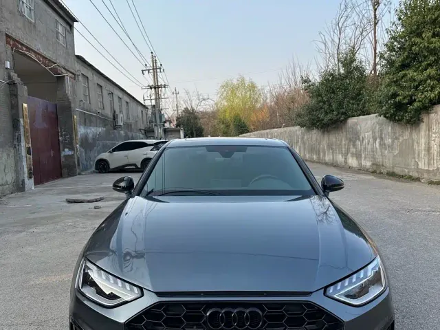 Audi A4L — Фото автомобиля 3